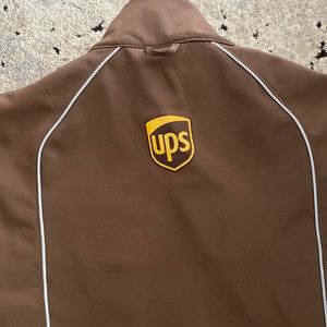 UPS United postal service soft shell jacket small